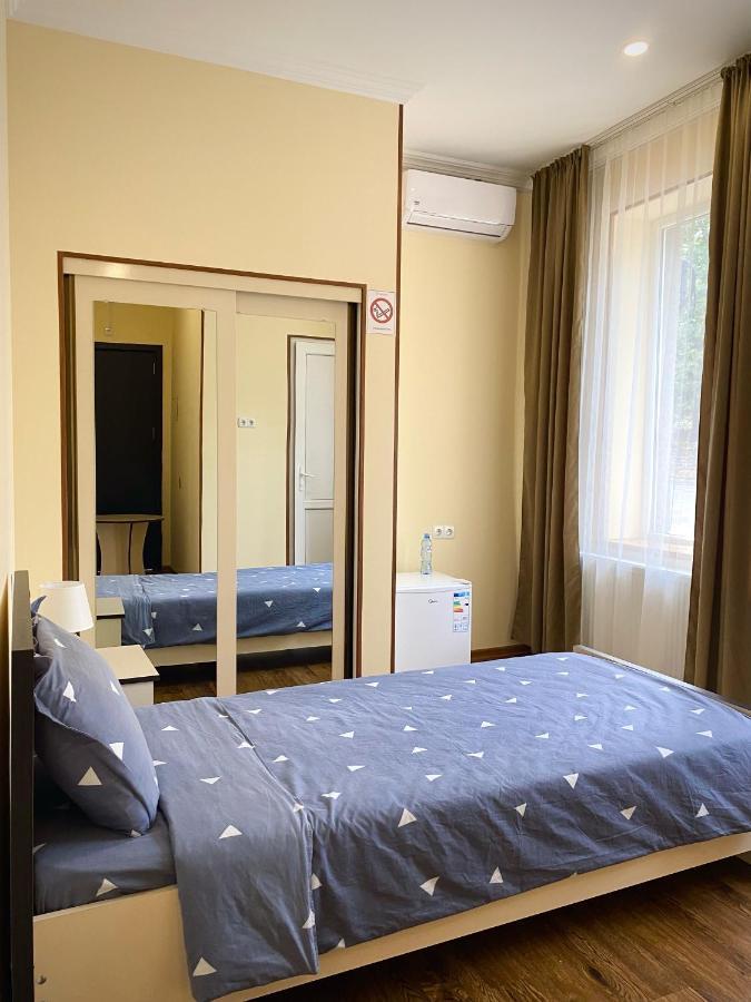 Telav Holl Hotell Telavi Eksteriør bilde